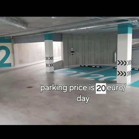 Happy Brilliant Old Town Self Check In, Underground Parking, Terrace