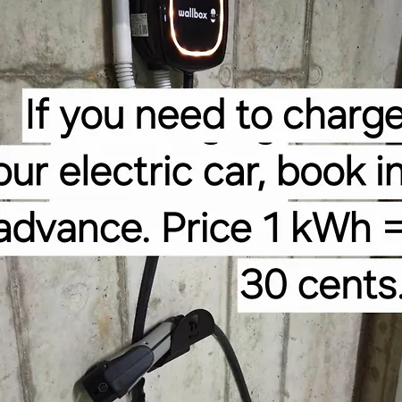 Happy Brilliant Old Town Self Check In, Underground Parking, Terrace Lägenhet *