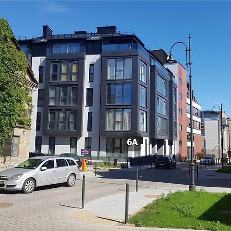 Happy Brilliant Old Town Self Check In, Underground Parking, Terrace فيلنيوس